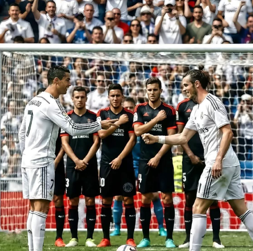 九游体育比分直播、实时比分网、足球比分、篮球比分、电竞比分、九游体育战绩查询-贝尔再谈C罗：他只想进球超越梅西！我不传球他就会挥动双臂不满